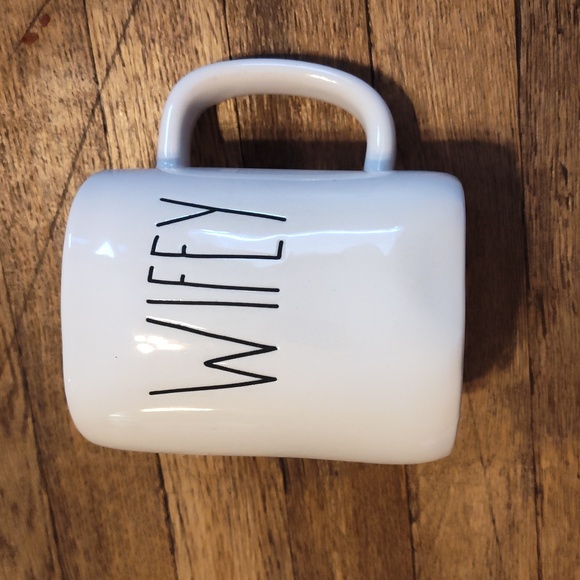 Rae Dunn WIFEY Large Cup - Picture 2 of 4